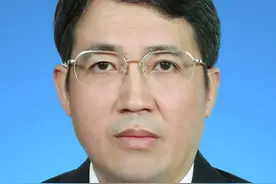 吴炜代表：以柳州螺蛳粉产业为例谈提升传统产业——巩固提升传统产业 做大做强产业集群图片