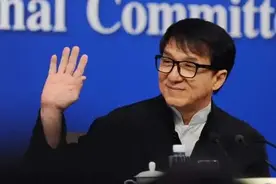 成龙追忆吴孟达：爱国情怀刻在每个中国人骨子里图片