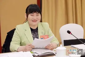 全国人大代表蔡细春：规范家政服务公司对月嫂工资抽成比例图片
