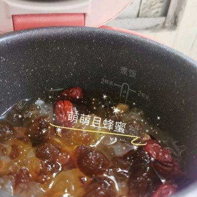 花胶桃胶雪耳炖牛奶 2026年桃胶花胶炖牛奶有什么好处