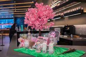 惊艳！星巴克樱花杯粉嫩上市图片