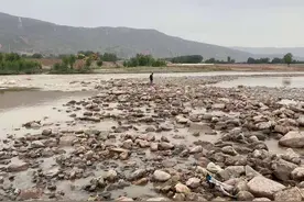 甘肃一家四口河道玩耍时水电站泄水溺亡：官方称未预警，死者家属索赔345万图片