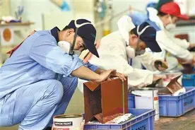 从“技术小白”到年轻的老司机，工地上开千万元“豪车”的90后图片