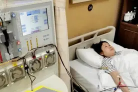 很上海丨护士长放弃接种新冠疫苗，为九岁女孩捐造血干细胞视频封面