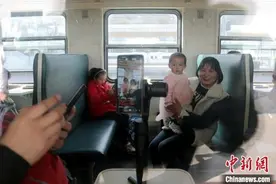 陕西首趟“观花”普速旅游列车今日开行图片