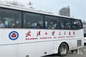 今天，武大樱花迎来最想见的人图片