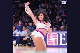 LakerGirls～湖人啦啦队是NBA最受欢迎的啦啦队之一图片