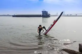 最大65岁！百名湖北桨板高手挑战横渡琼州海峡图片