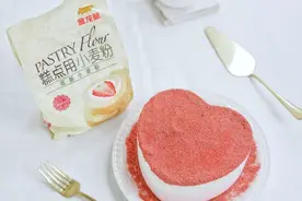 低脂酸奶草莓慕斯图片