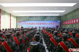 甘肃省组织欢送2021年上半年入伍新兵图片
