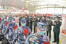 徐州市2021年春季新兵起运工作拉开序幕图片