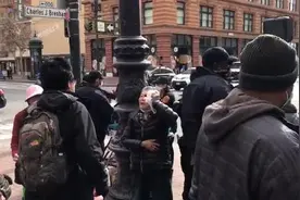 家人还原美国华裔奶奶反击袭击者经过：她很有正义感，当时想着“不能被他欺负”图片