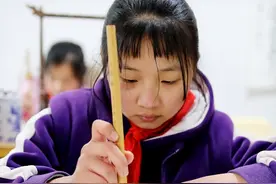 六部门印发《义务教育质量评价指南》着力克服“唯分数、唯升学”倾向图片