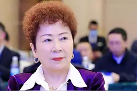 成都红旗连锁股份有限公司党委书记、董事长曹世如：站在新的起跑线上，真真实实做好广大消费者身边的好邻居图片
