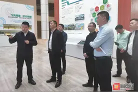 范波会见省政府驻广州办事处主任王德胜图片