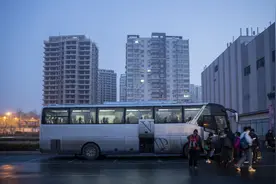 198元三日低价团 衣食住行都有些啥？为何老人乐在其中？图片