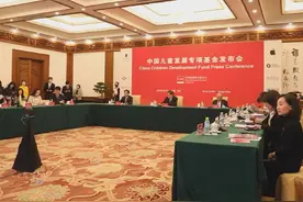 坚持，是信念，更是自我赋能的责任——专访中国发展研究基金会副理事长、中国发展高层论坛秘书长卢迈图片