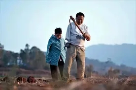 夫妻俩“一只手两只脚”，他们这样改变命运图片