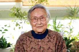 刘燕平，10岁被爱国将领父亲送到延安，后来把《兰花花》唱进了中南海图片