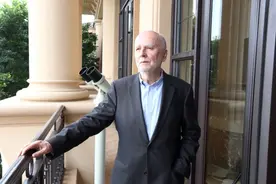 波兰诗人扎加耶夫斯基辞世，黄礼孩：“他是很真诚的朋友”图片