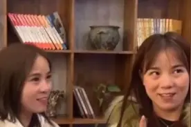 女子刷视频遇见和自己长得一样的人 当事人双方回应：尚未做任何鉴定图片