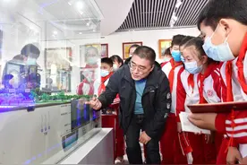 世界水日“海绵城市”孩子学节水图片