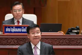老挝国会选举通伦为国家主席图片