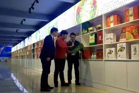 破而后立 晓喻新生图片