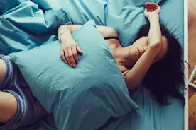 睡不着别再数绵羊了，学学睡仙陈抟老祖的睡功，三分钟快速入眠视频封面