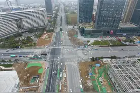 合肥地铁4号线创新大道站顺利完成一期道路导改放行图片