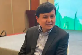 国民全人群接种来了！张文宏发声：“没接种疫苗的人会吃亏”图片