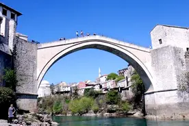 老范带你看世界丨哭泣的萨拉热窝，无语的桥——波黑旅行笔记（上）图片