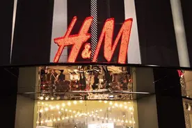 造谣抵制新疆棉花的H&M：因掺假屡挨罚，试衣间曾现摄像头图片