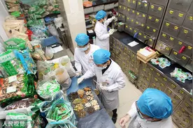 针对新冠病毒的有效中药“化湿败毒颗粒”正式上市图片