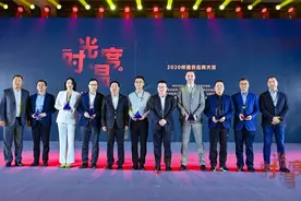 双喜临门！东风柳汽乘龙实力闪耀快递之夜图片
