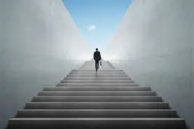 同业的隆基与通威，不同路的李振国和刘汉元，谁能率先突围？图片
