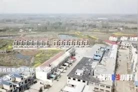 央视重磅曝光！耕地里“长”别墅！地方基层土地主管部门，竟当起房产销售？图片