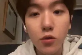 EXO成员边伯贤将于4月入伍 直播中亲口告诉粉丝图片