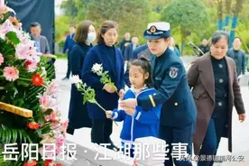 张超烈士纪念园落成揭幕，女儿：这有点不像我爸爸，我爸爸比这帅图片