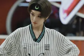 张馨予告别《浪姐2》：我是一只笨鸟，可笨鸟不是咸鱼图片