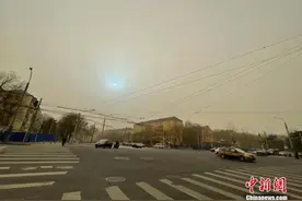 北方遭大范围严重沙尘污染袭击 北京等多个城市爆表图片
