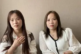 刷视频刷到“另一个自己”？养母证实两人为双胞胎图片