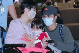 曝母亲得知福原爱婚变宛如晴天霹雳，返日女儿未接机被批“太无情”图片