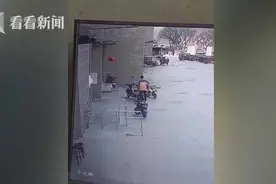 上个楼外卖不见了 摄像头拍下可耻一幕图片