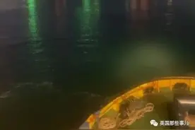 苏伊士运河大货船卡6天后终于通了！事后却有人大喊：“把它卡回去！！”图片