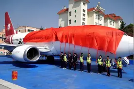 硬核！昆明这所高校竟买了架飞机当教具图片