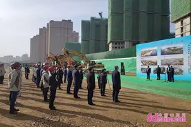 烟台海滨路道路工程开发区段开工建设图片