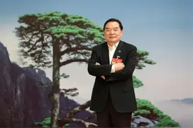 复旦大学副校长调任中科大校长四年后，包校长两小时说了32次“蛮好的”图片