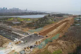 合肥市滨湖科学城这条主干道进展顺利，预计下半年竣工通车图片