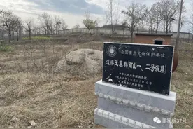 快评丨未制止爆破古墓被控玩忽职守，不妨给“卧底”留些裁量余地图片